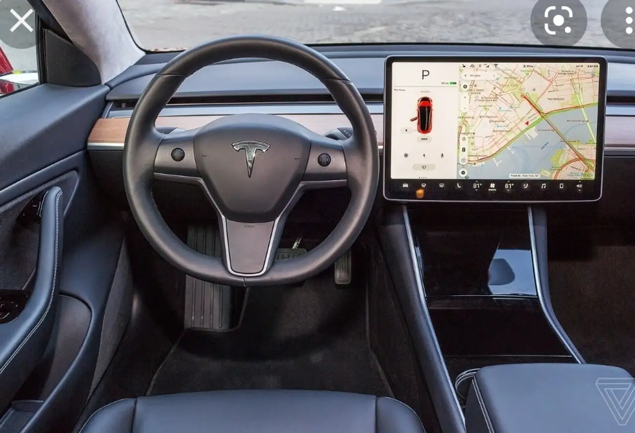 Tesla Model 3 fotografie Tesla Model 3