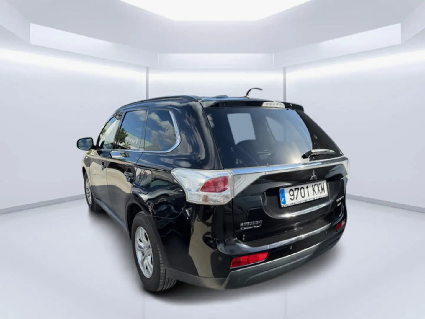 Mitsubishi Outlander 220DI-D Motion 4WD Zwart - 2
