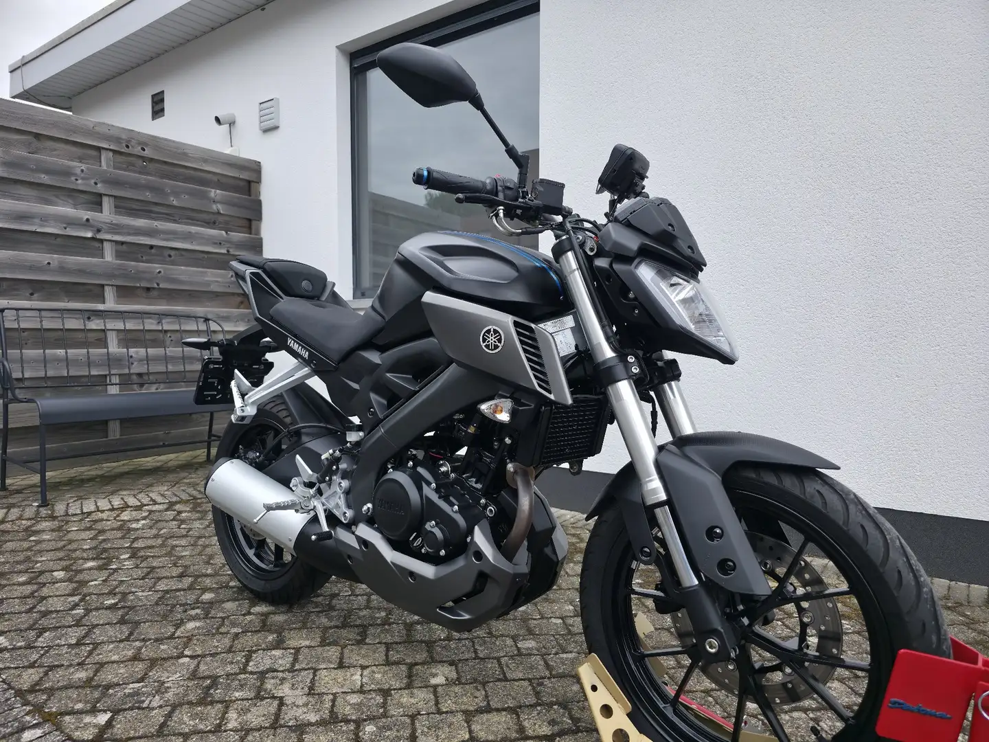Yamaha MT-125 4500Km - Black Edition - Nieuwstaat! Incl GPS Noir - 2
