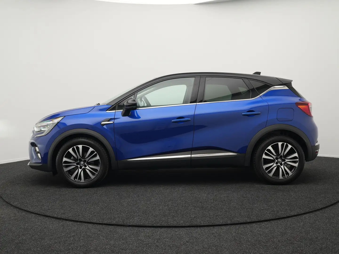 Renault Captur 1.6 E-Tech Plug-in Hybrid 160 Initiale Paris Deale Blauw - 2