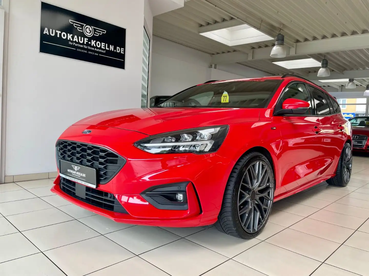 Ford Focus Turnier ST-Line X Automtik/Klima/Navi Rojo - 1