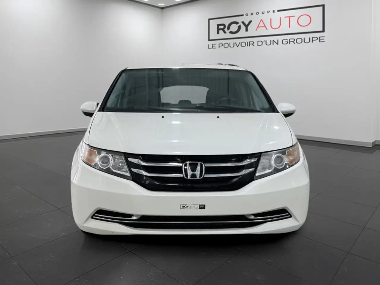 Honda Odyssey снимка Honda Odyssey