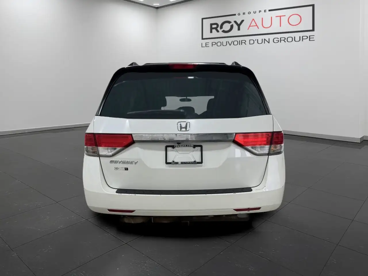 Honda Odyssey снимка Honda Odyssey