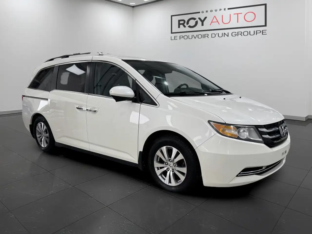 Honda Odyssey снимка Honda Odyssey