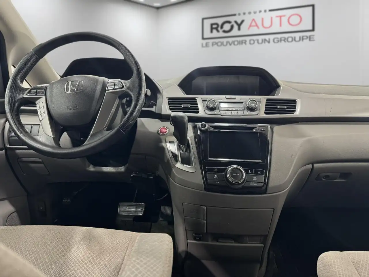 Honda Odyssey снимка Honda Odyssey