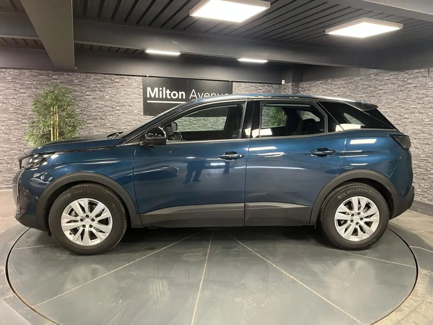 Peugeot 3008 1.5 BlueHDi S\u0026S - 130 - BV EAT8  Active Pack Bleu - 2