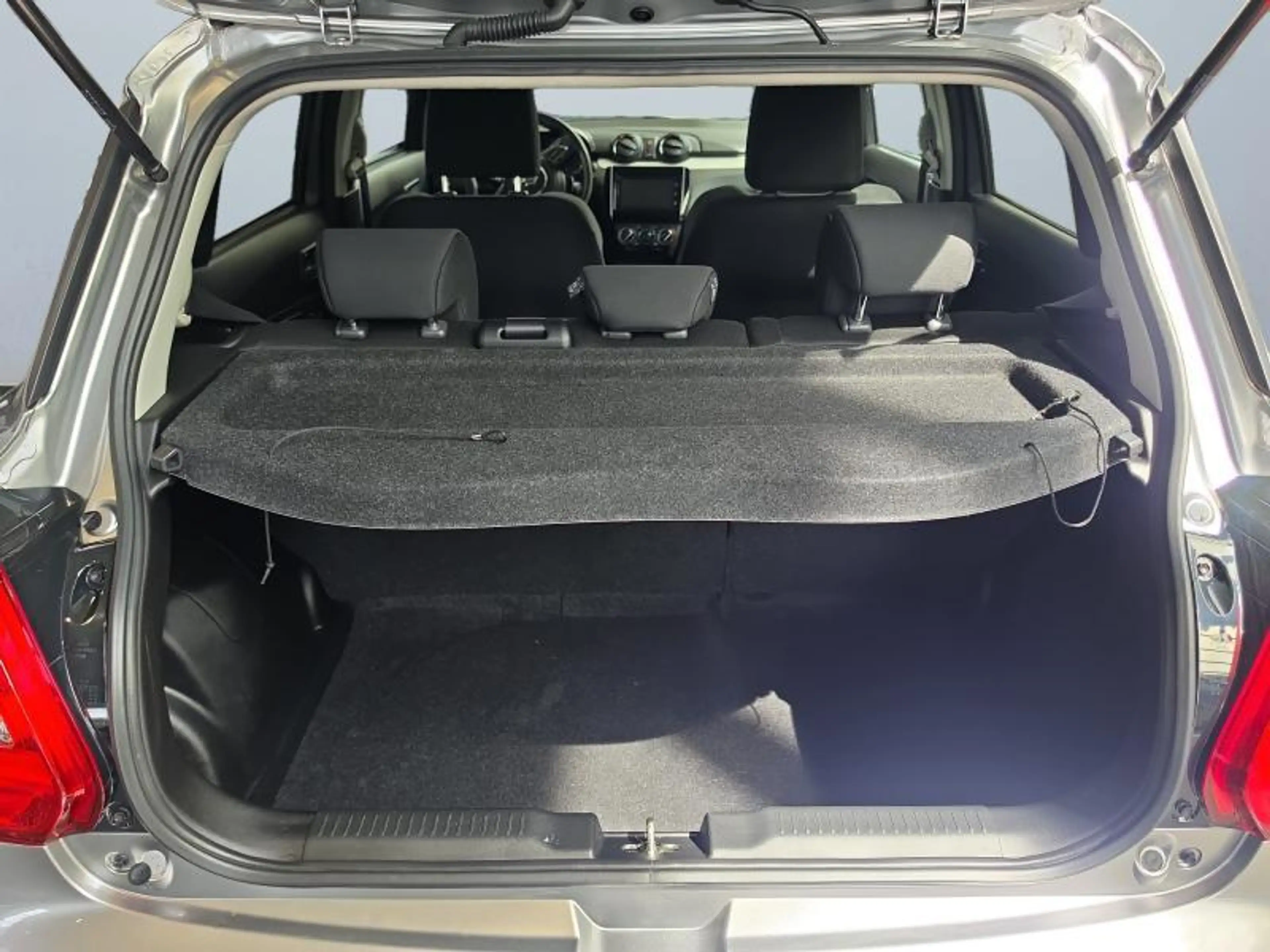 Suzuki Swift 1.2i SHVS GL 12V 83 Hp — photo 8