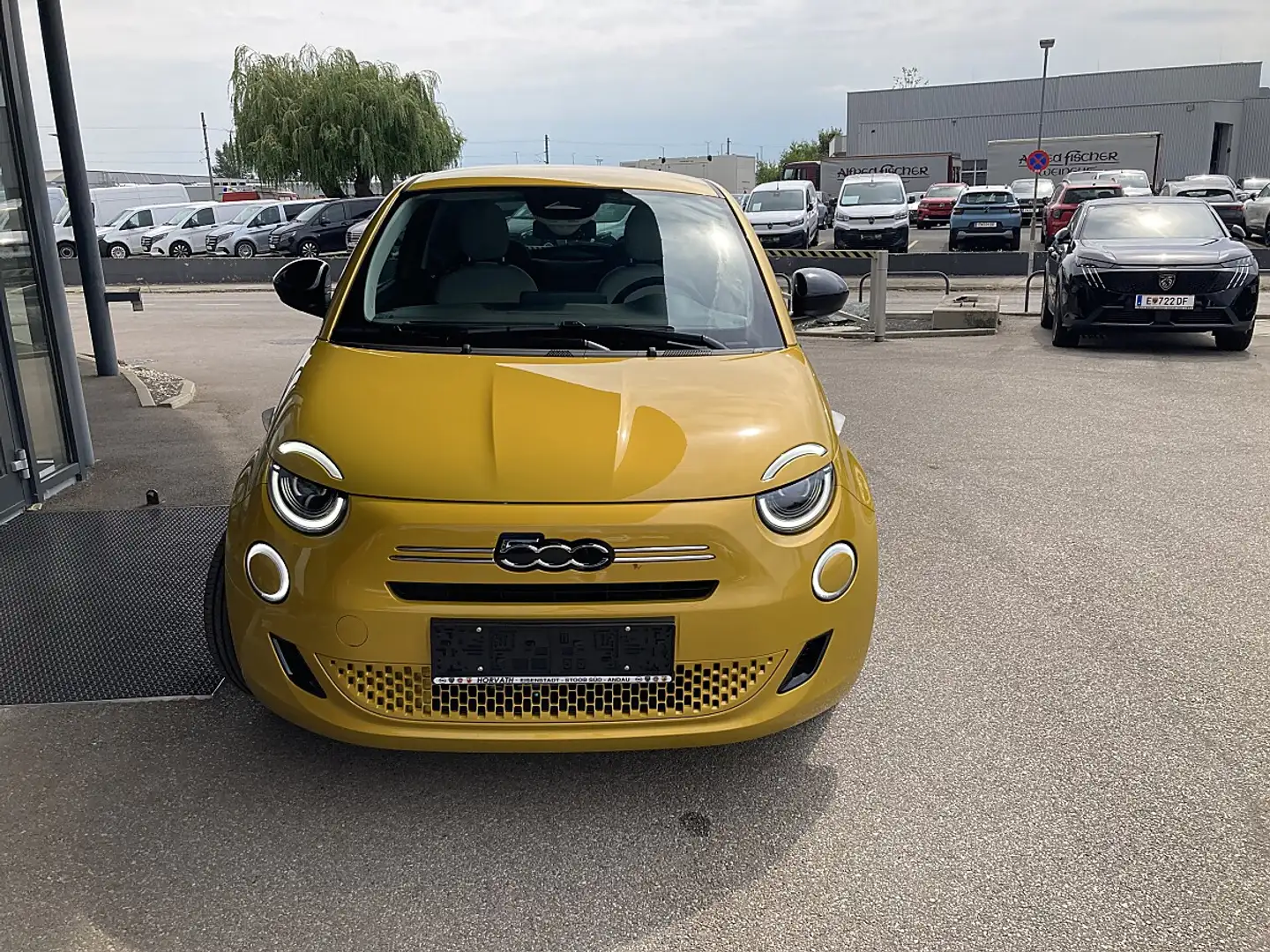 Fiat 500 Hatchback Hybrid Icon Gelb - 2