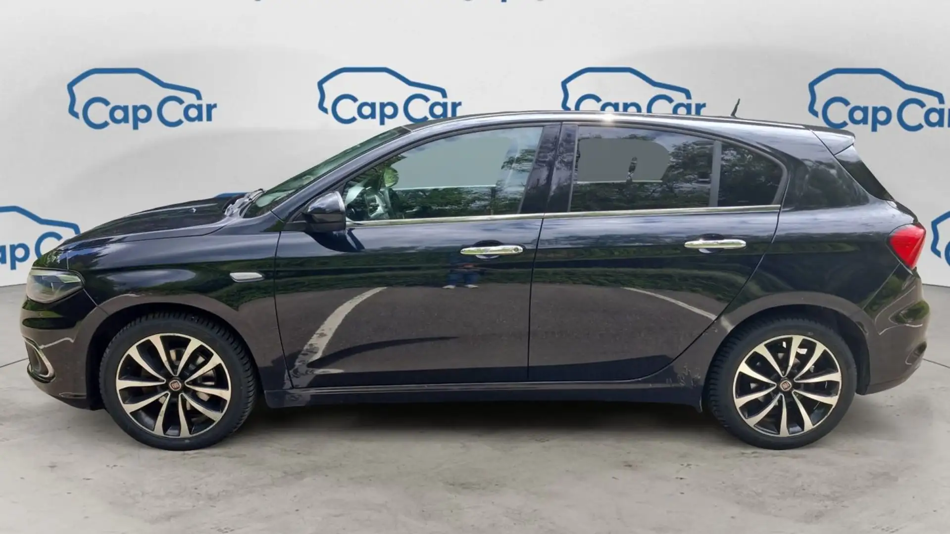 Fiat Tipo 1.6 MultiJet 120 Lounge Noir - 2