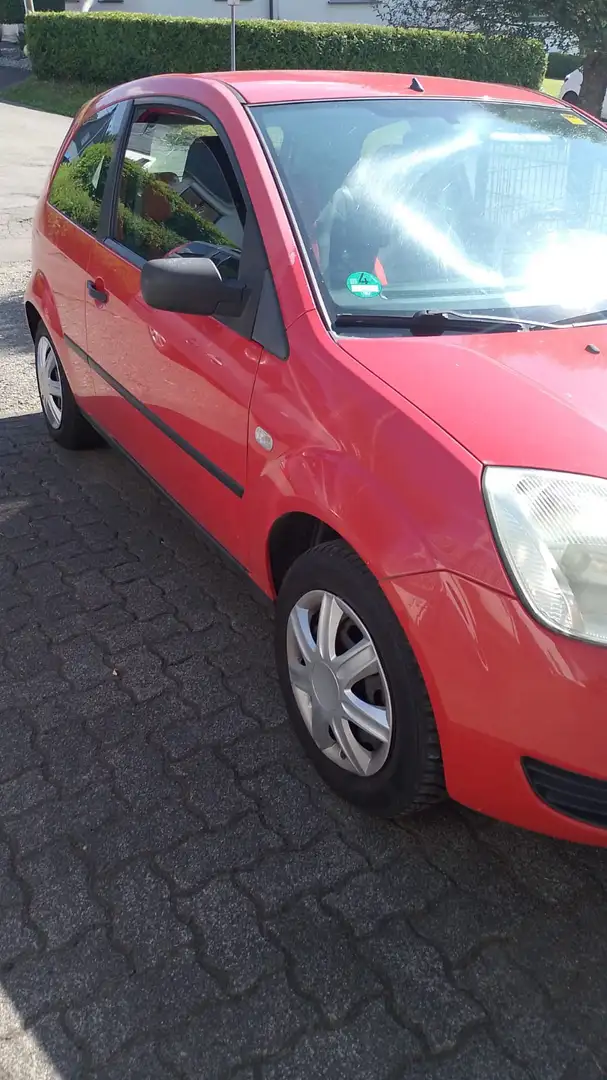 Ford Fiesta Courier - 1