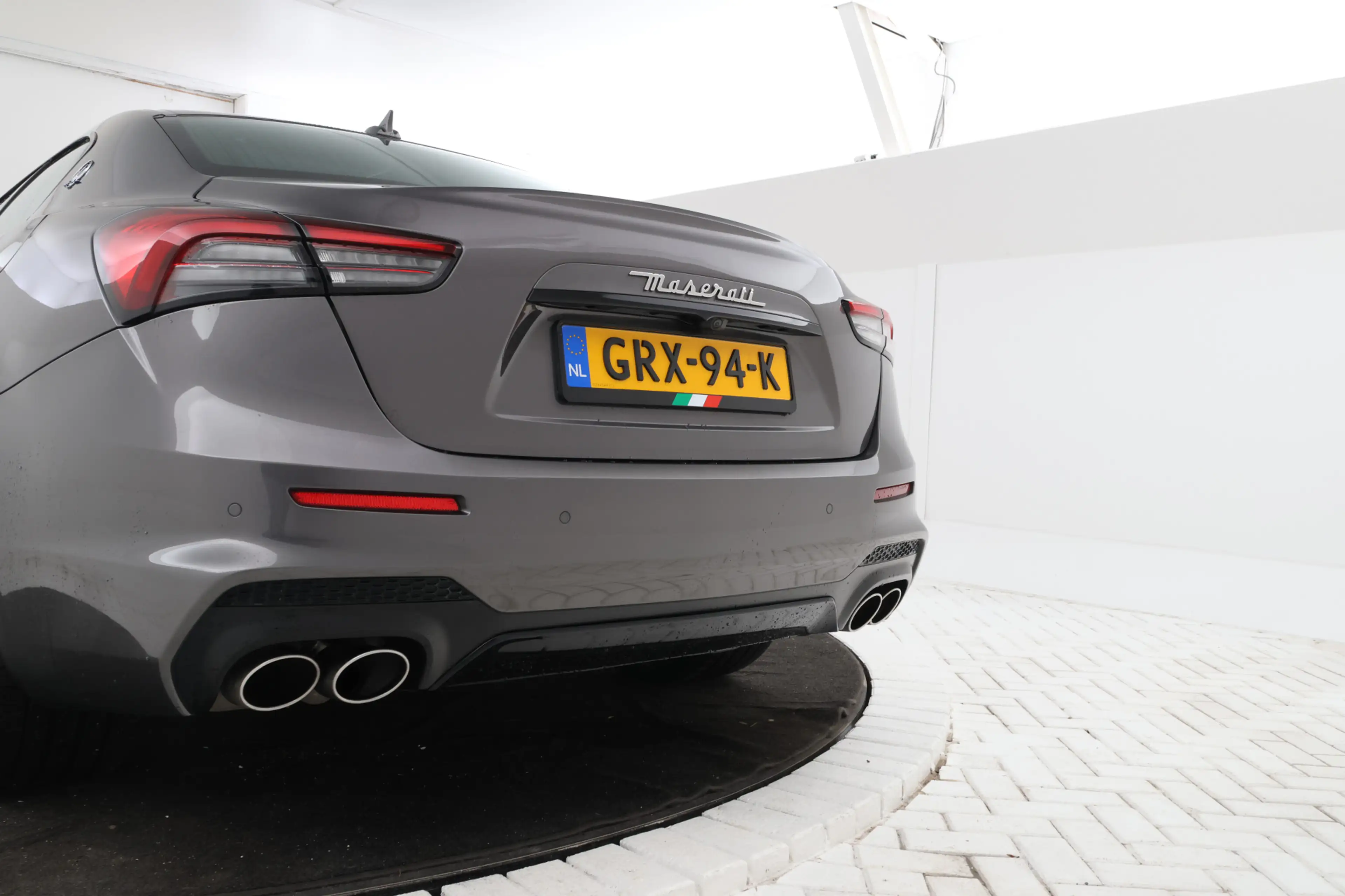 Maserati Ghibli 2.0 MHEV GranSport Schuif/Kanteldak, 360 Camera, V — photo 11