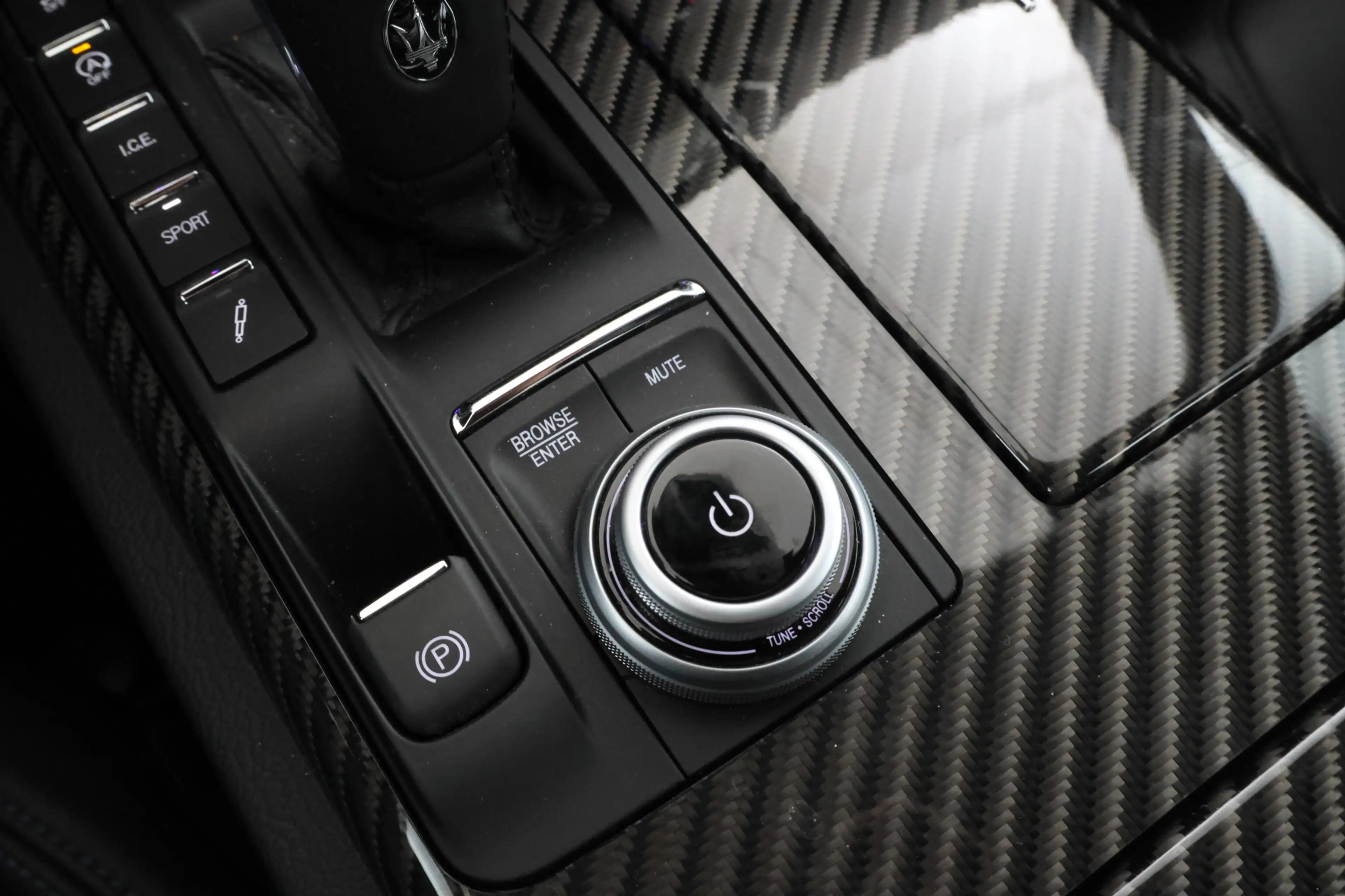 Maserati Ghibli 2.0 MHEV GranSport Schuif/Kanteldak, 360 Camera, V — photo 42
