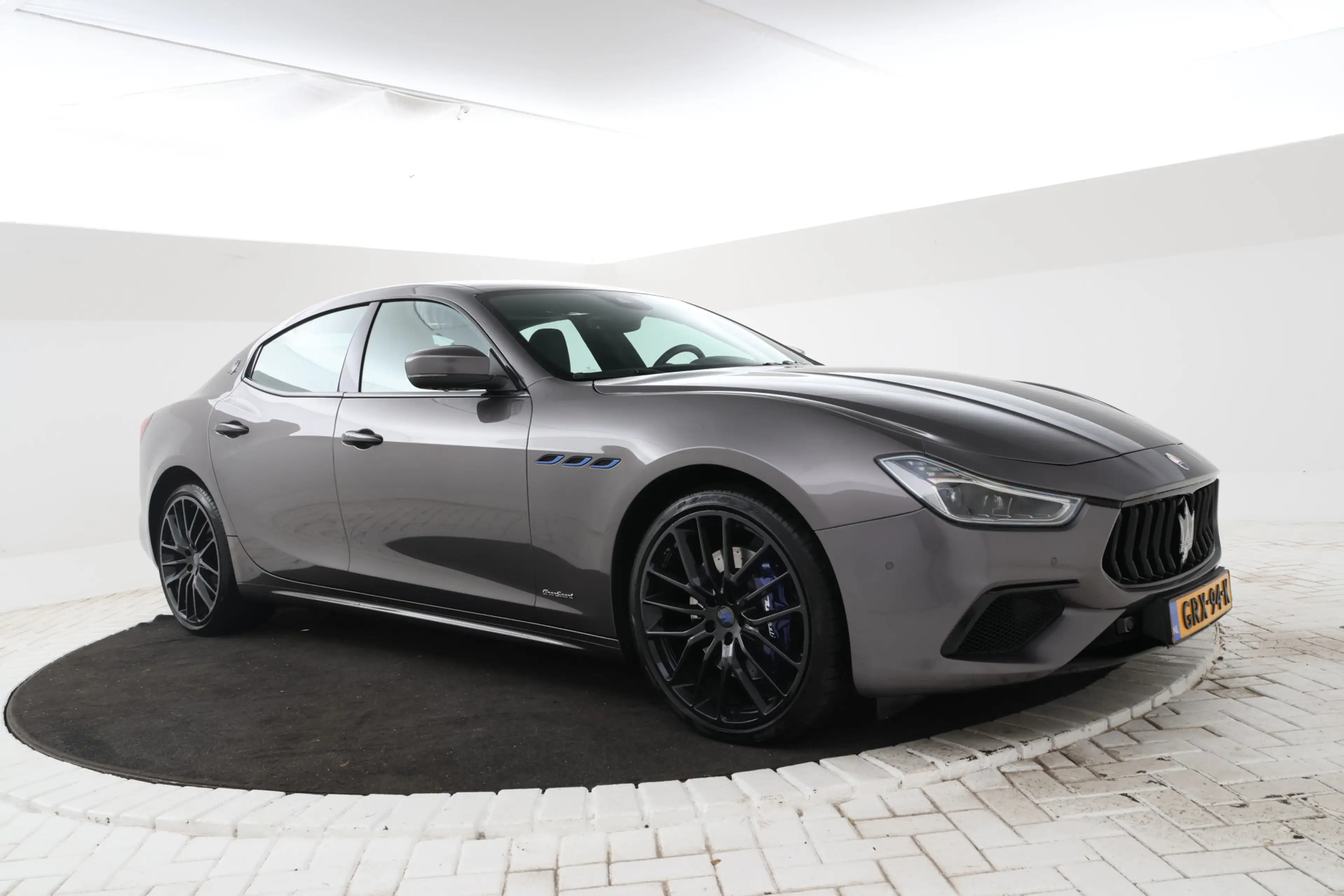 Maserati Ghibli 2.0 MHEV GranSport Schuif/Kanteldak, 360 Camera, V — photo 4