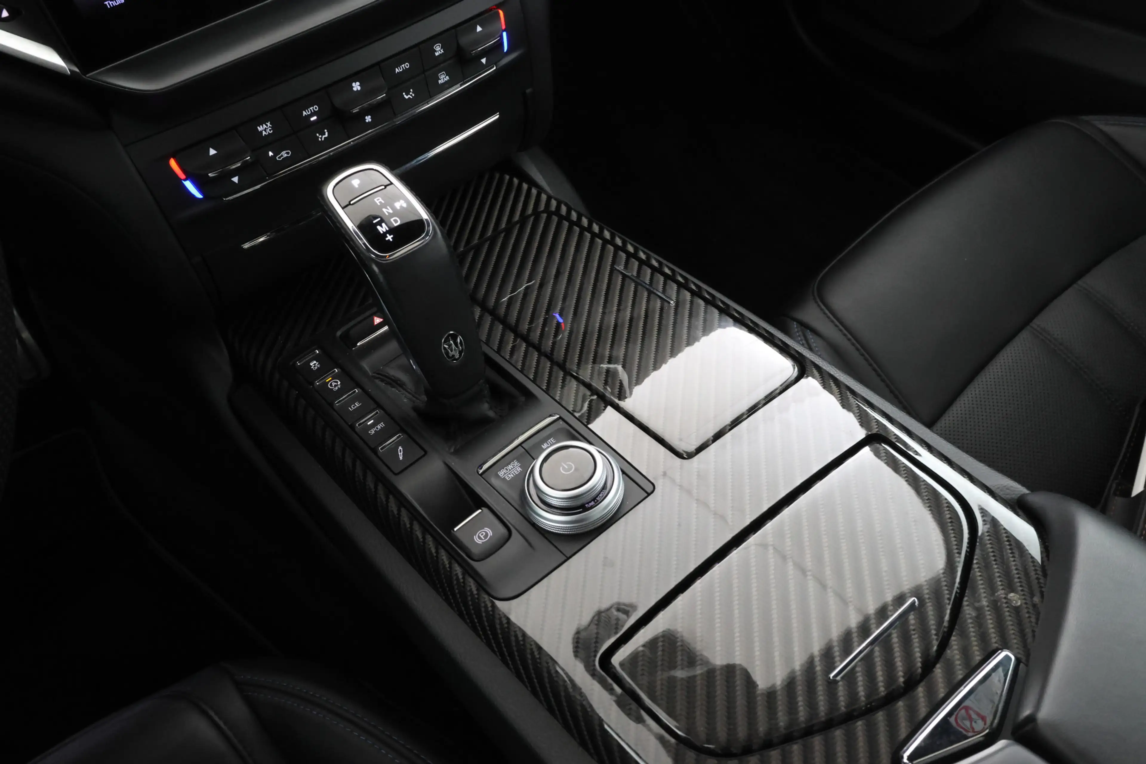Maserati Ghibli 2.0 MHEV GranSport Schuif/Kanteldak, 360 Camera, V — photo 43
