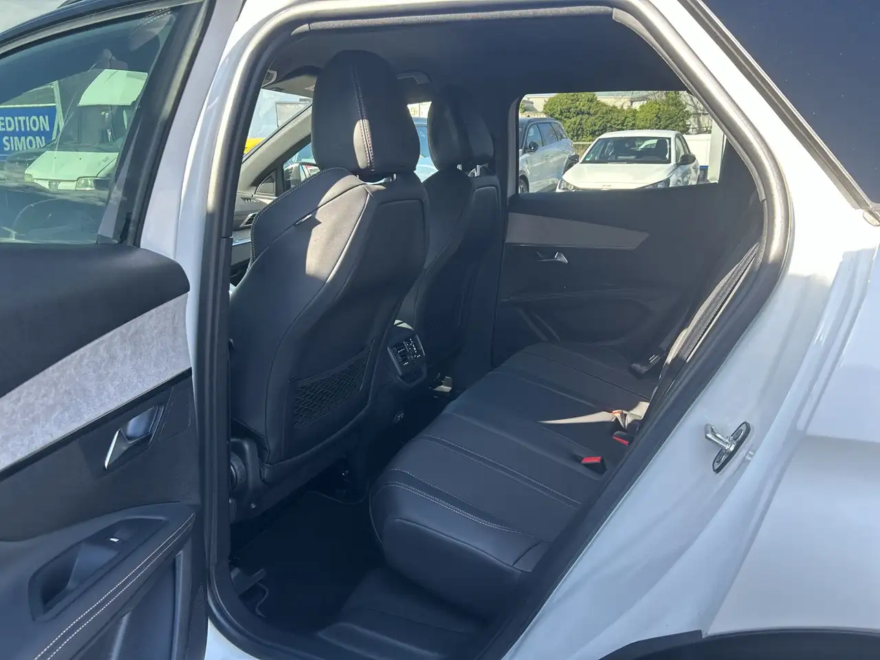 Peugeot 3008 3008 PureTech 130 Stop & Start GPF EAT8 GT 11