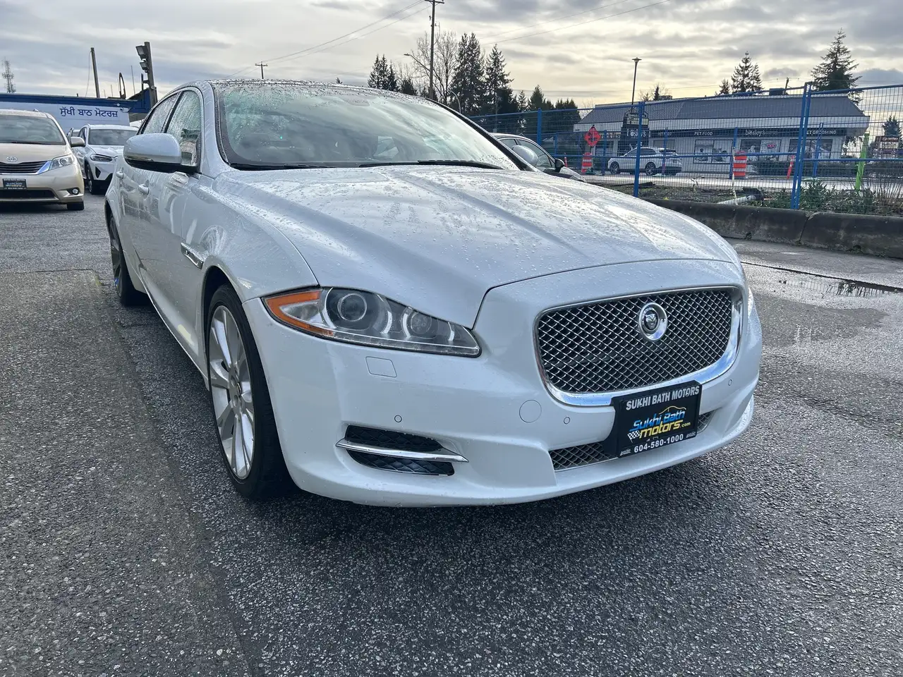 Jaguar XJ снимка Jaguar XJ