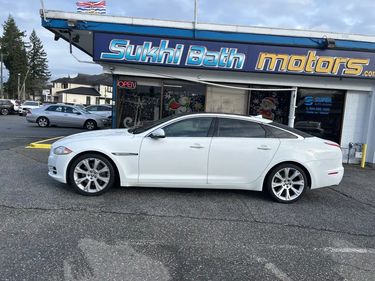 Jaguar XJ снимка Jaguar XJ
