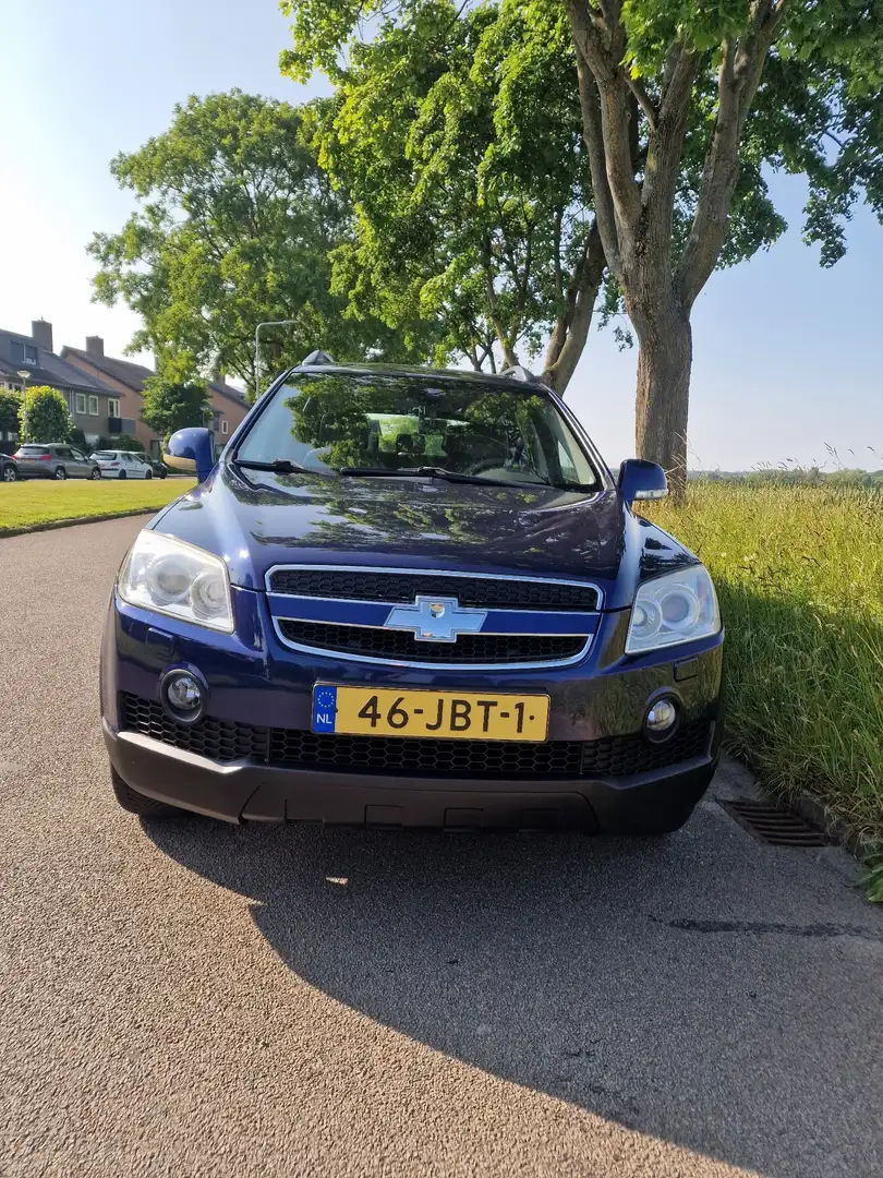 Chevrolet Captiva 3.2i Exec. Lim.Ed Albastru - 2