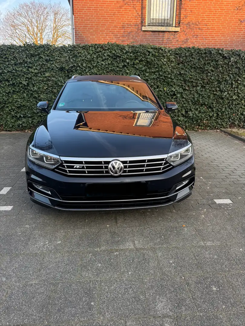 Volkswagen Passat 2.0 TDI HL Bns R Zwart - 2