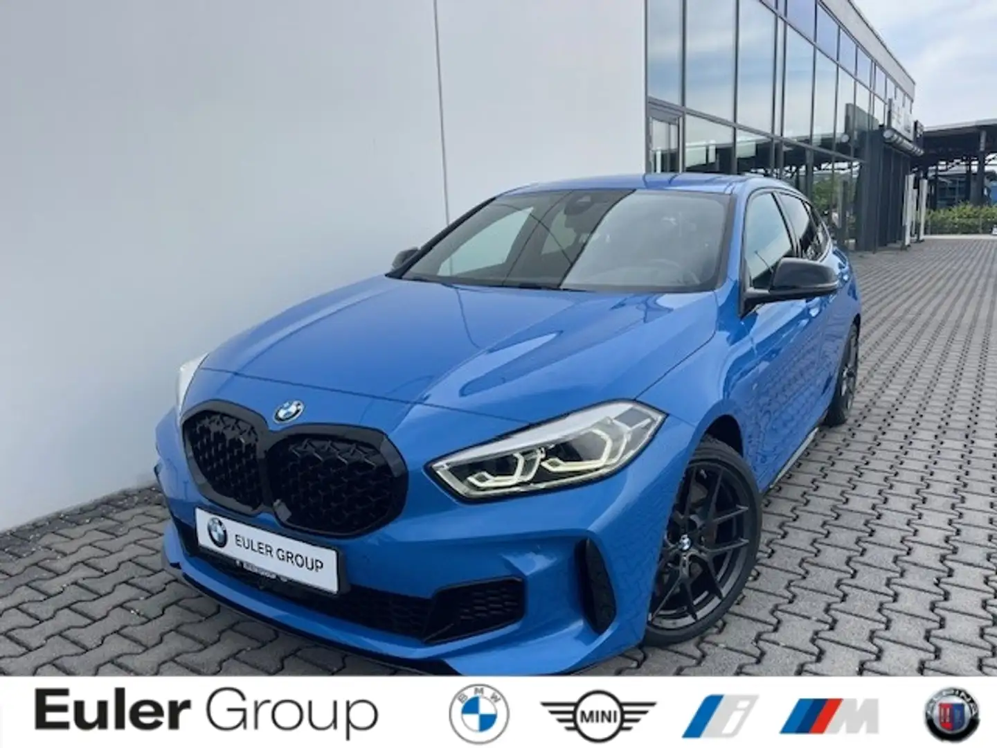 BMW 135 iA xDrive LkHz SHZ LED DrivAss HiFi PDC Blau - 1