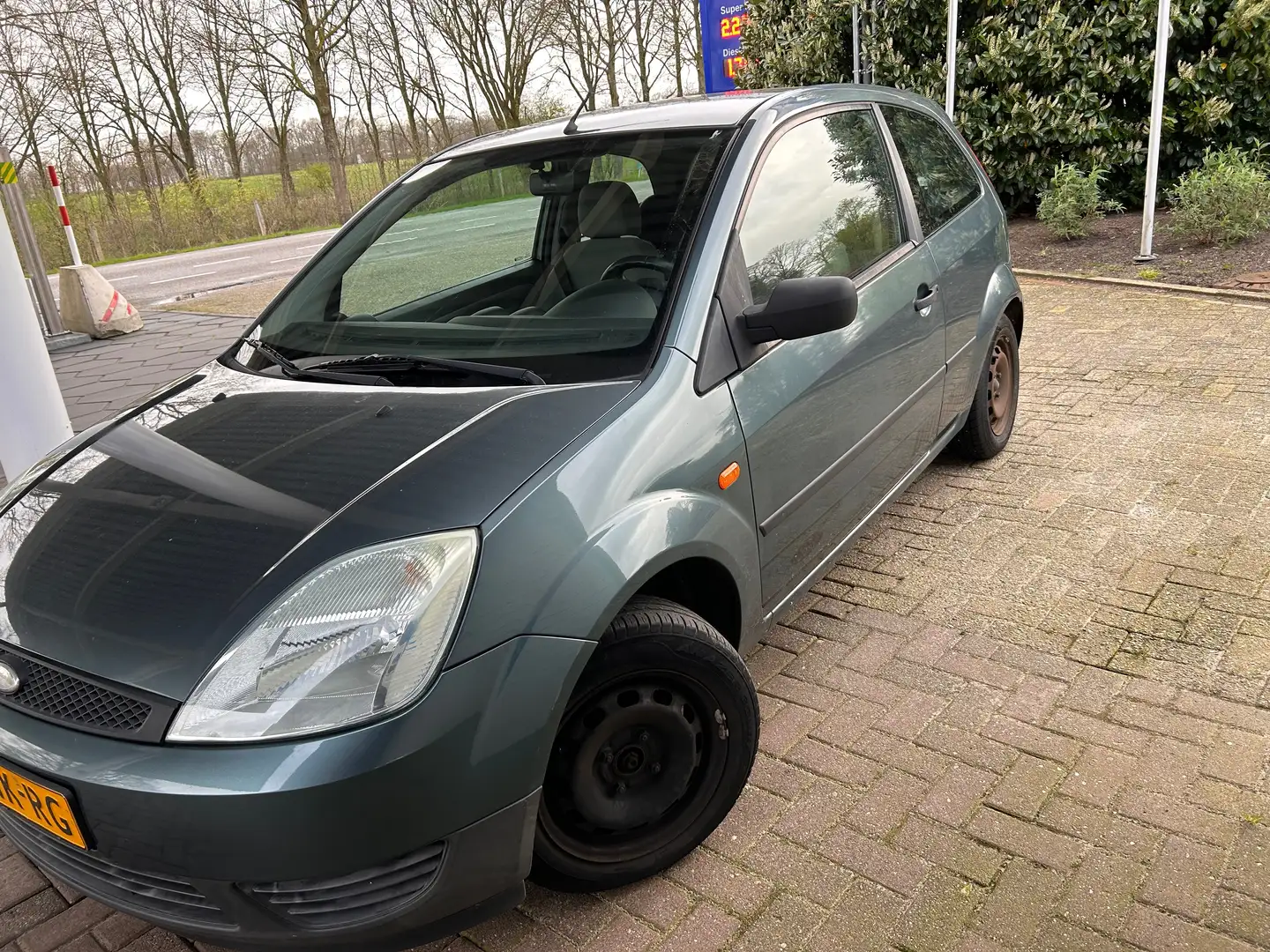 Ford Fiesta 1.4-16V Ambiente Groen - 1