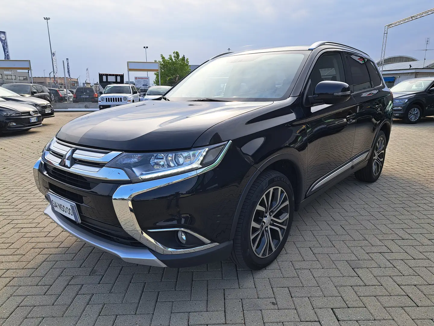 Mitsubishi Outlander 2.2 INSTYLE AWD 4X4 7 POSTI Nero - 2