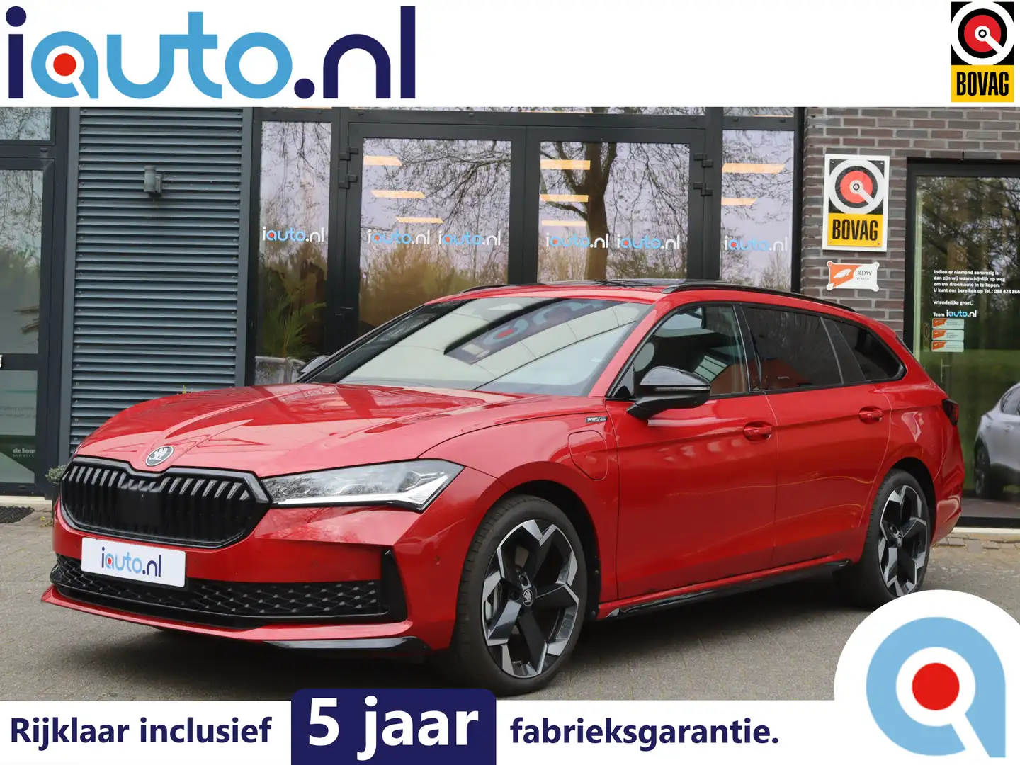 Skoda Superb Combi 1.5 TSI PHEV 204PK Sportline Business Pano/L Rood - 1