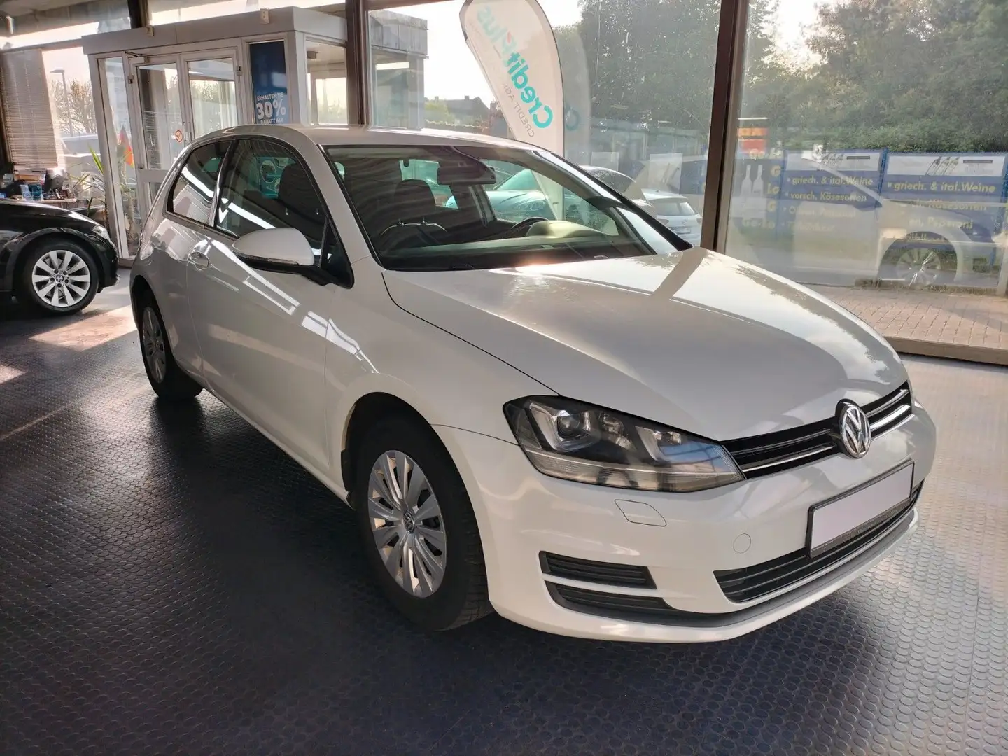 Volkswagen Golf VII Lim * Bi-Xenon *LED * Sitzheizung * Weiß - 1