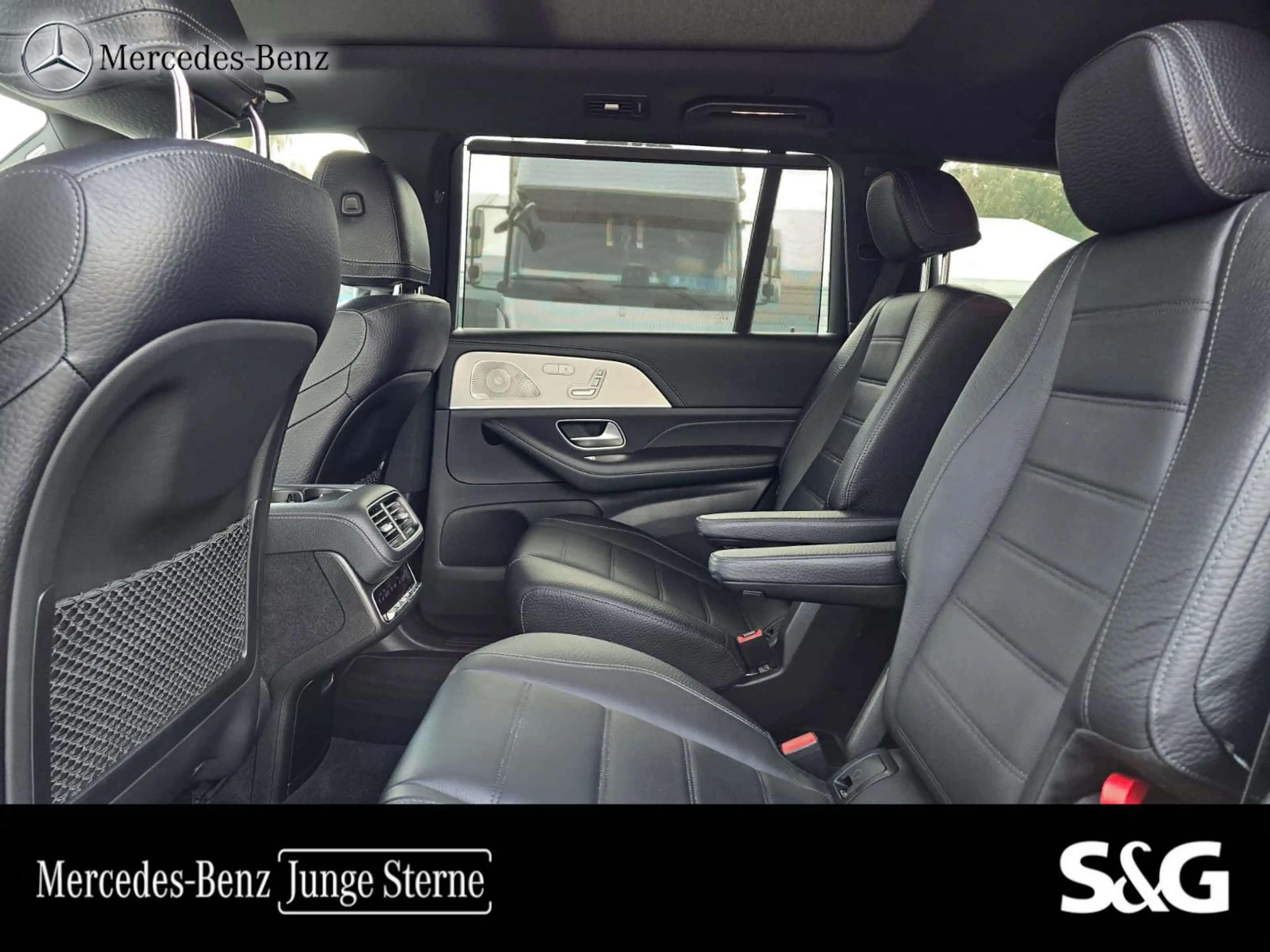 Mercedes-Benz GLS 350 d 4M AMG AHK+M-LED+HUD+360°+Panoschieb. — photo 11