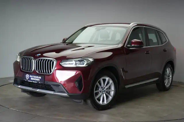 BMW X3 view 3