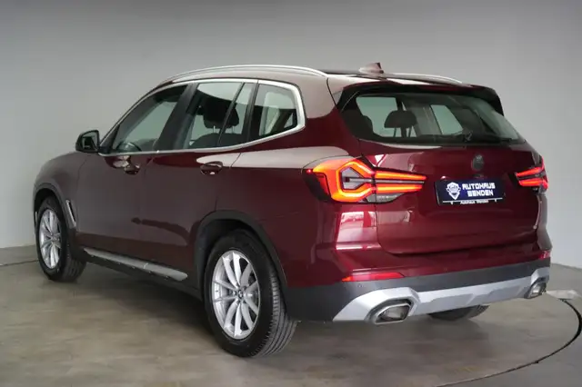 BMW X3 view 4