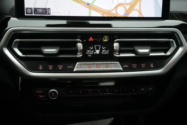 BMW X3 view 18