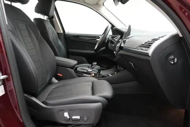BMW X3 view 7