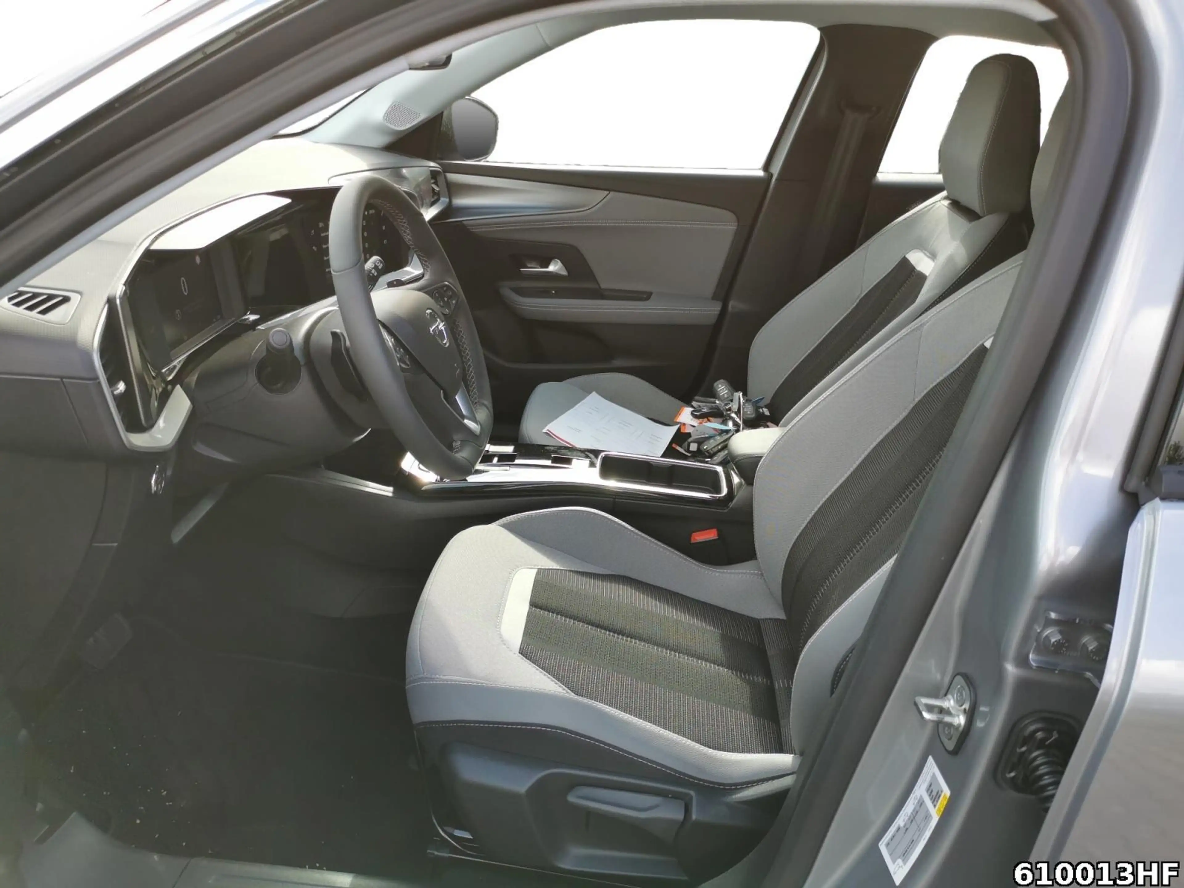 Opel Mokka 1.2 Turbo Elegance **CAR-PLAY**SHZ**ISO** — photo 11