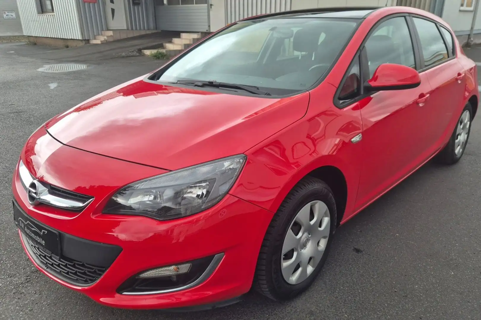 Opel Astra J Lim.Fun PDC MFL Klima SHZ Rot - 1