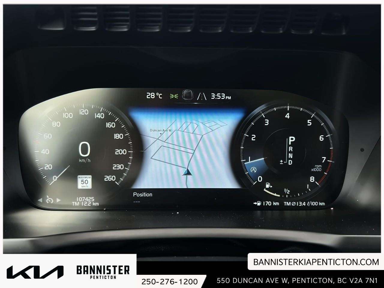 2017 Volvo XC90 T6 Momentum thumb 14