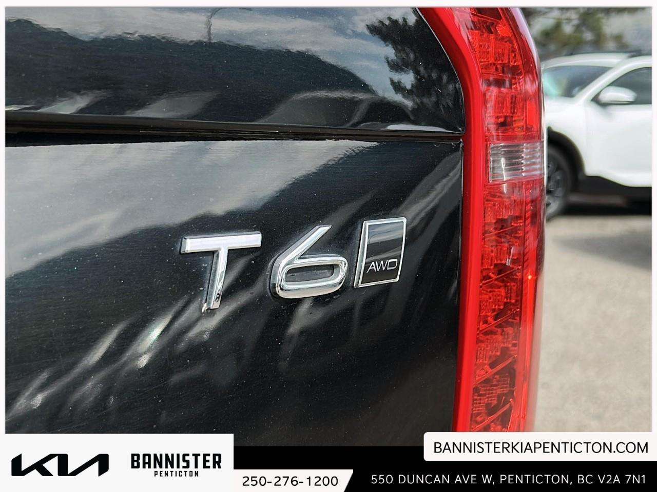 2017 Volvo XC90 T6 Momentum thumb 16