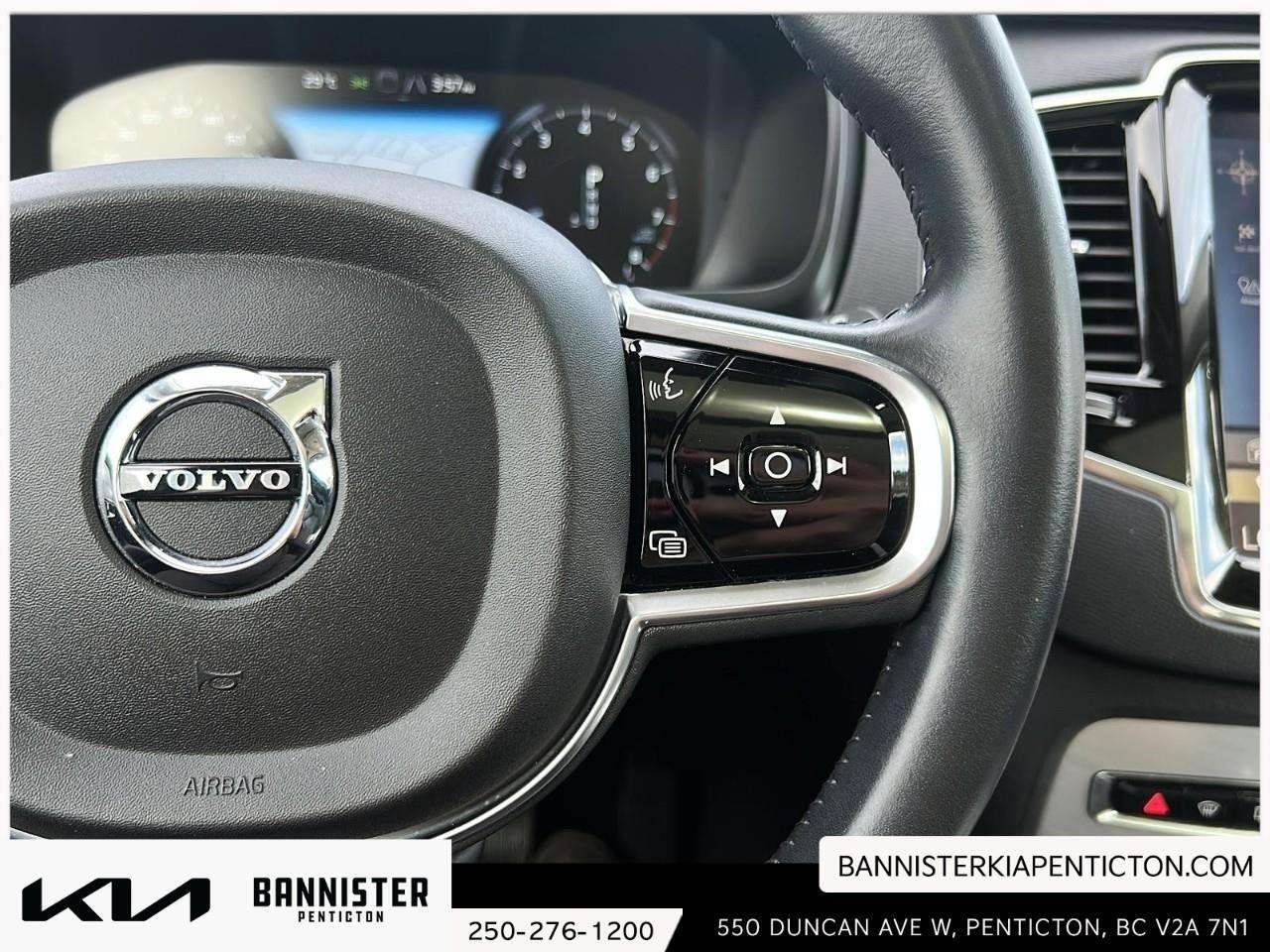2017 Volvo XC90 T6 Momentum thumb 22