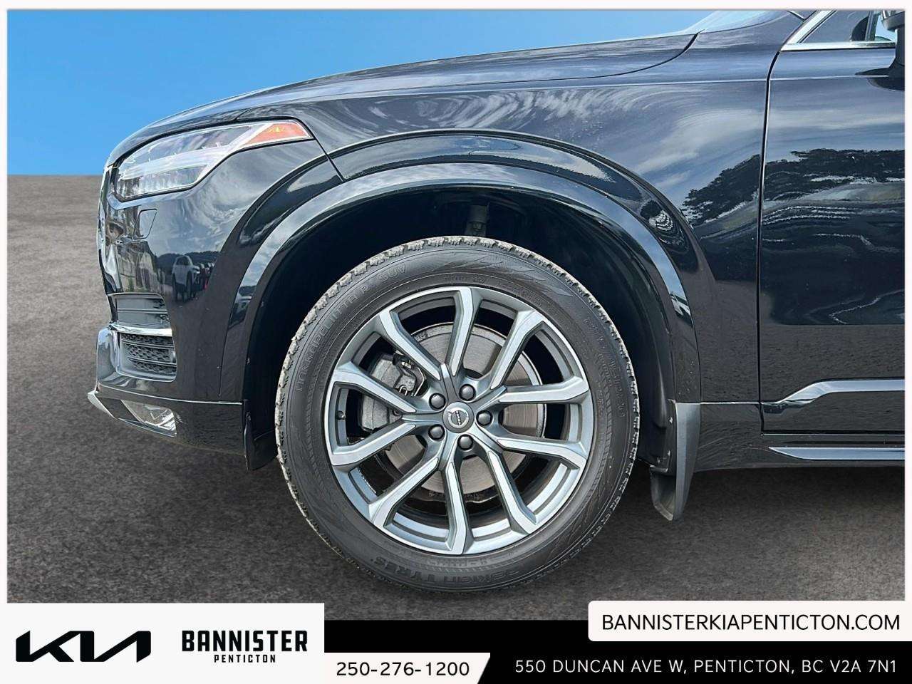 2017 Volvo XC90 T6 Momentum thumb 7