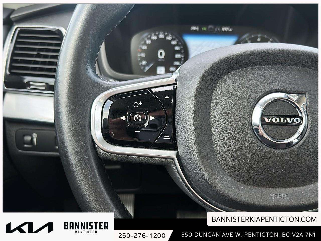 2017 Volvo XC90 T6 Momentum thumb 21