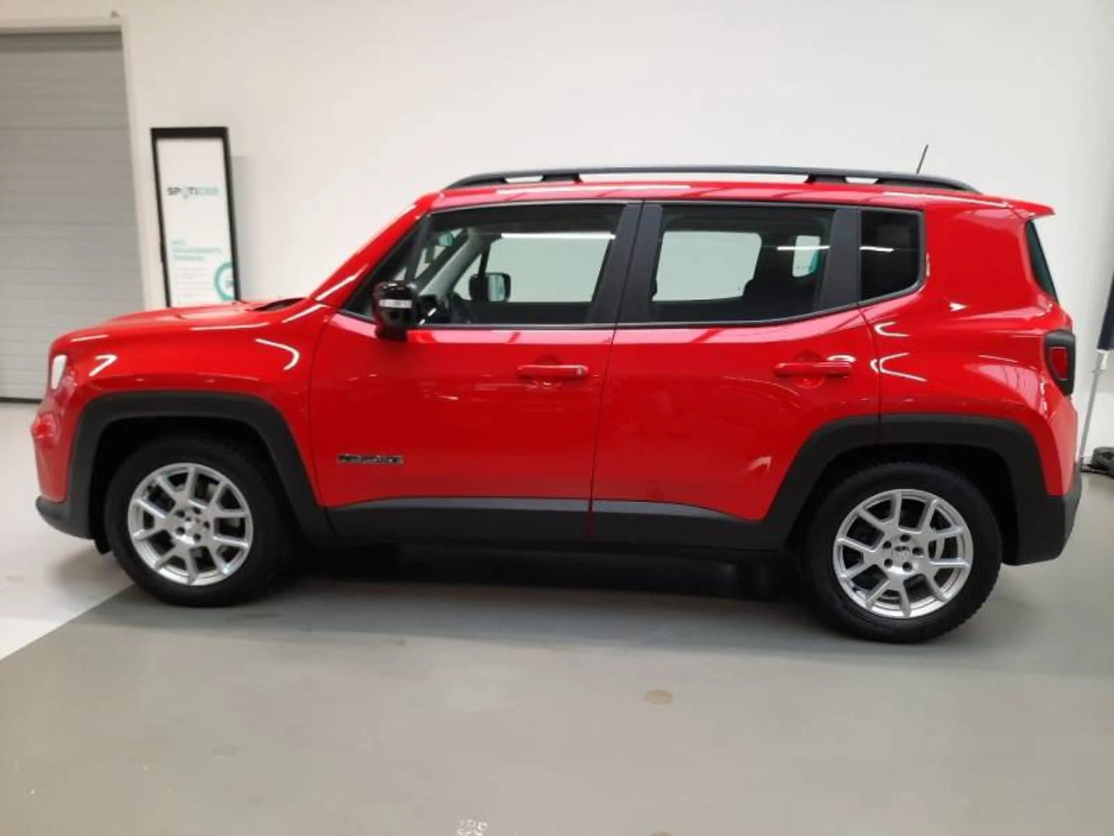 Jeep Renegade 1 1.5 Turbo T4 130 4x2 MHEV DCT7 Limited — photo 4