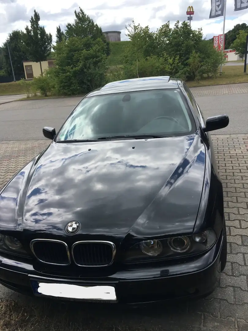 BMW 525 5er 525i Černá - 1