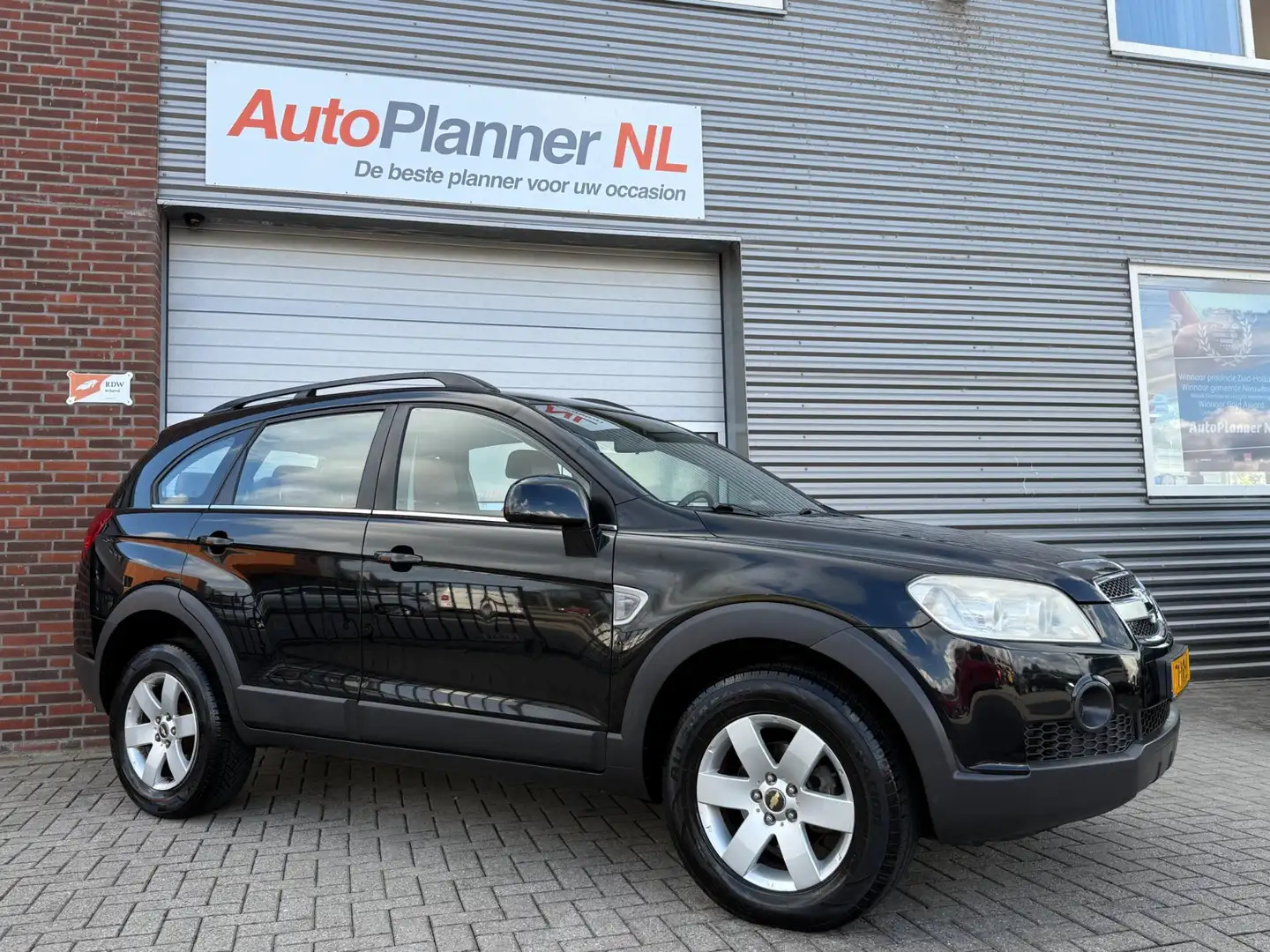Chevrolet Captiva 2.4i Style! Airco! Leder! Navi! 7-Pers.! Negru - 2