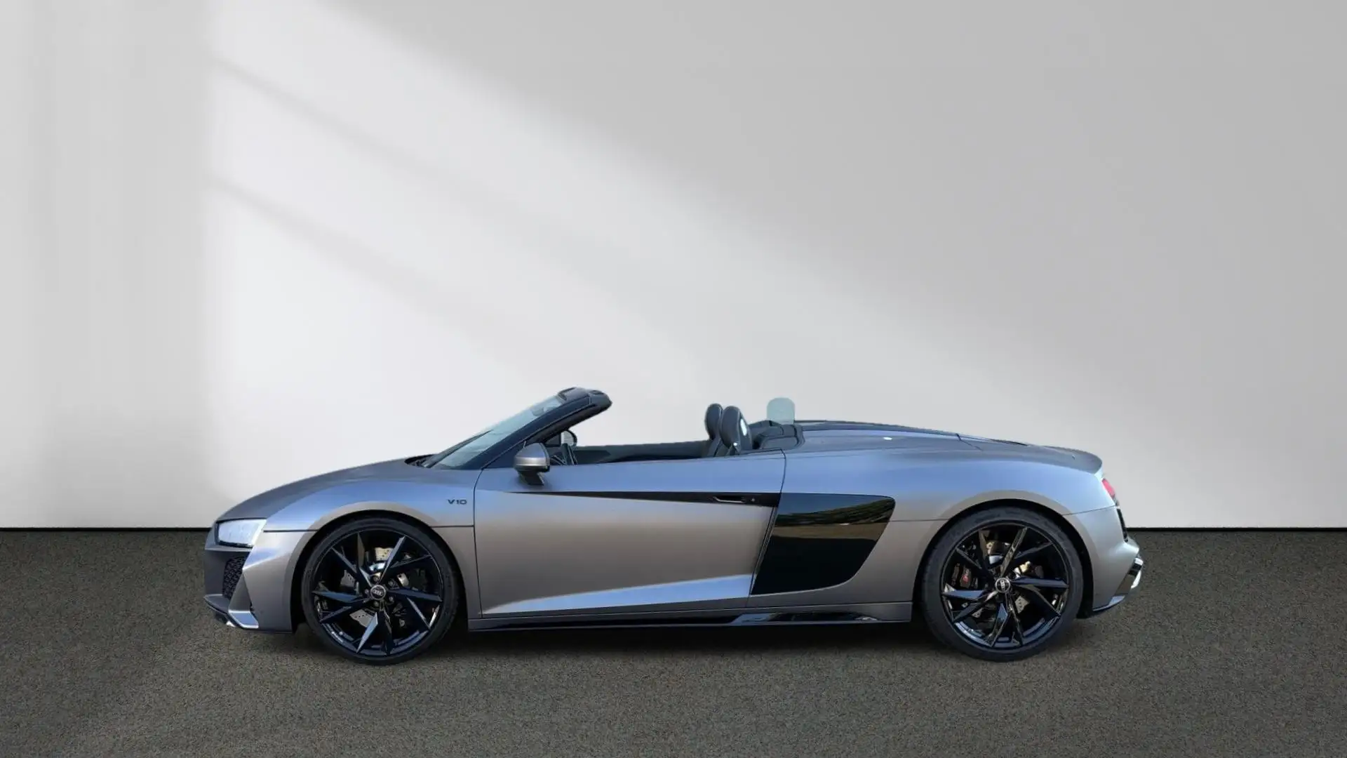 Audi R8 Spyder V10 performance 5.2 FSI RWD Foliert Gris - 2