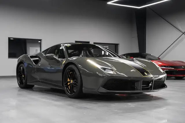Ferrari 488 *Grigio Scuro* Racing Seat-Carbon-Lift