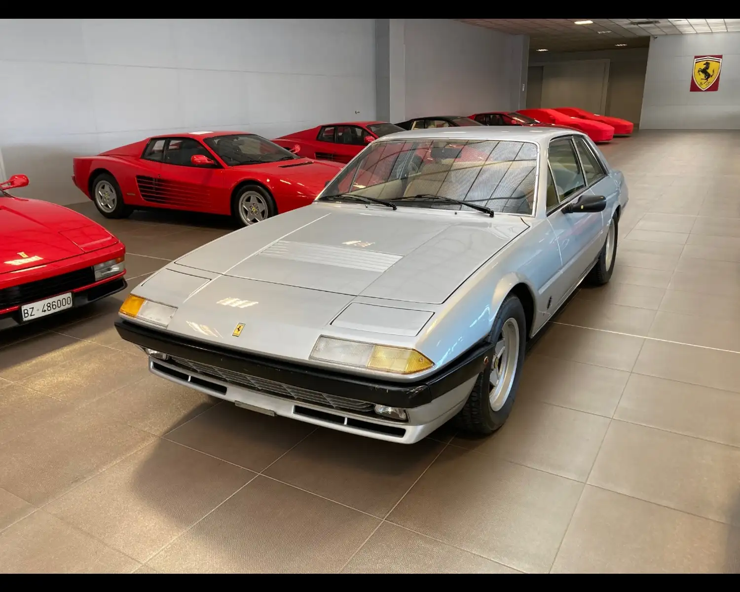 Ferrari V12 4.8 Automatica iniezione elettronica