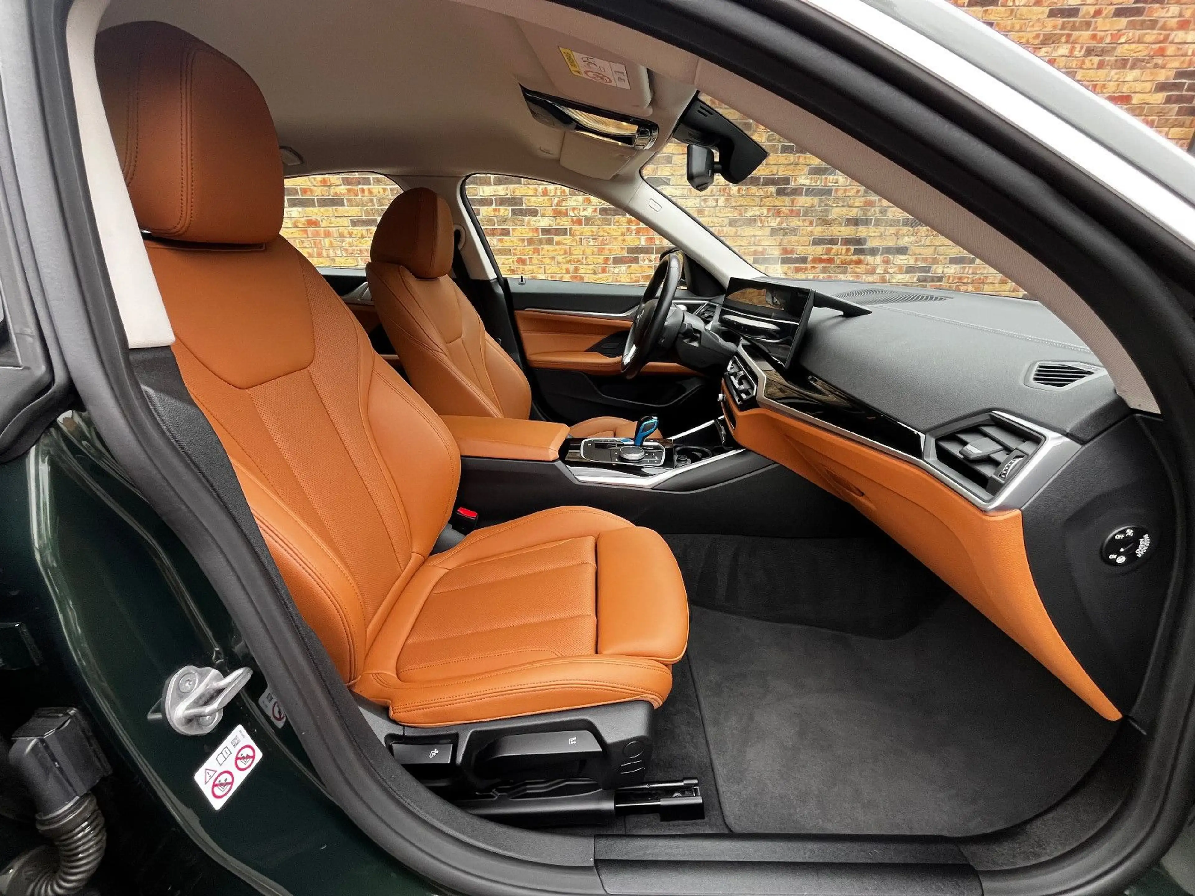BMW i4 40eDrive GranCoupe HUD AHK CockProf BQT 100% — photo 17
