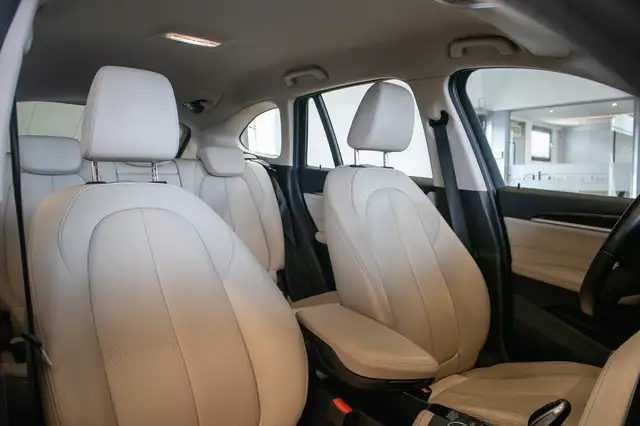 BMW X1 view 9