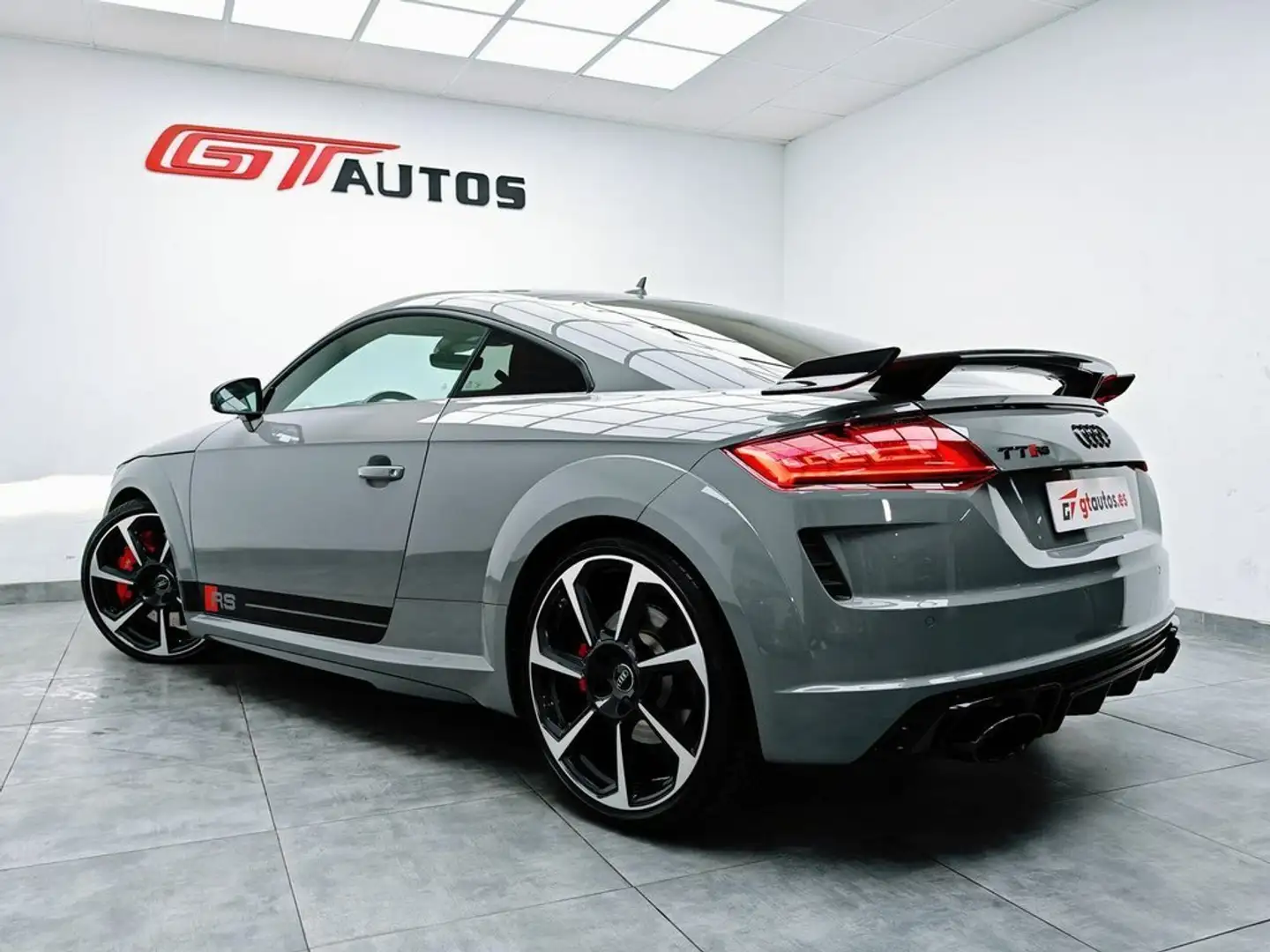 Audi TT RS 560CV Gris - 1