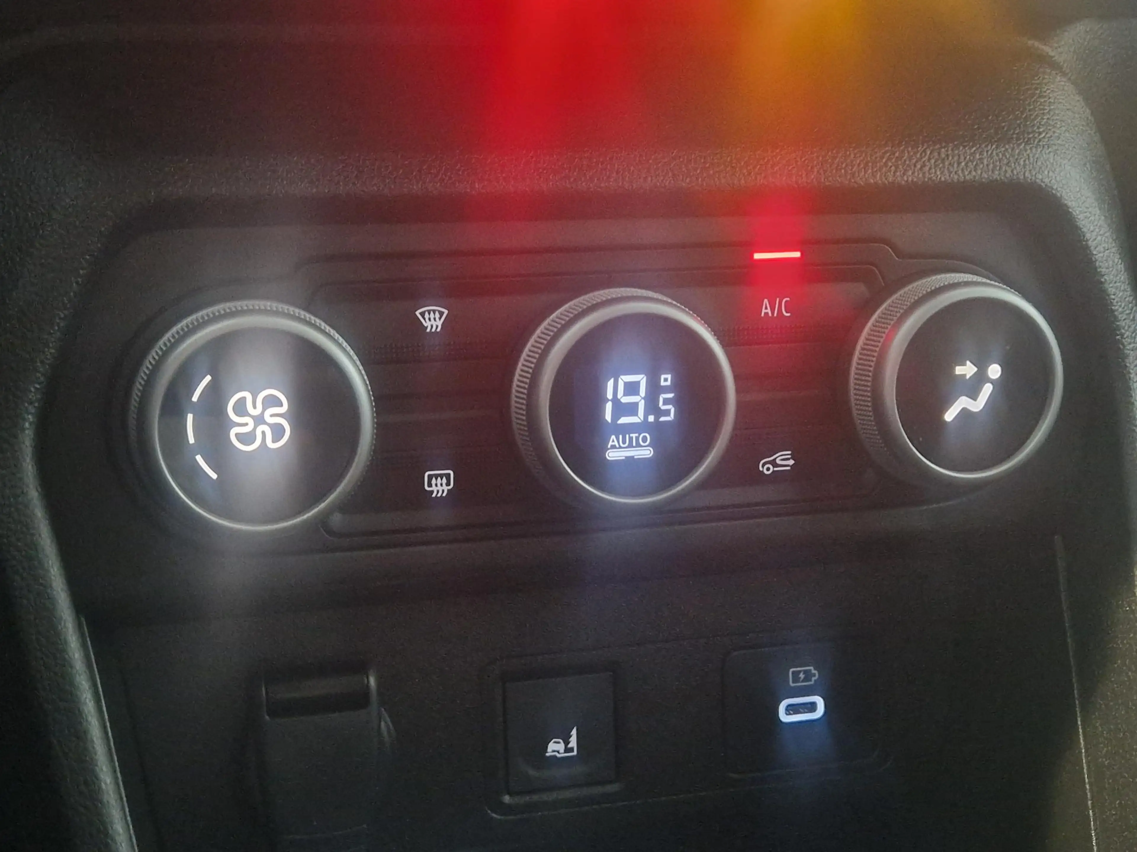 Dacia Jogger 1.0 TCe 100 ECO-G Extreme 5p. | TREKHAAK | NAVIGAT — photo 13
